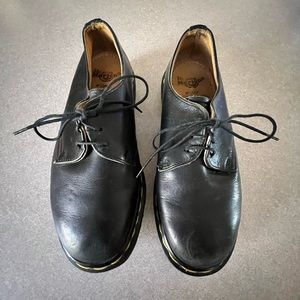 Dr Martens women’s black size 4